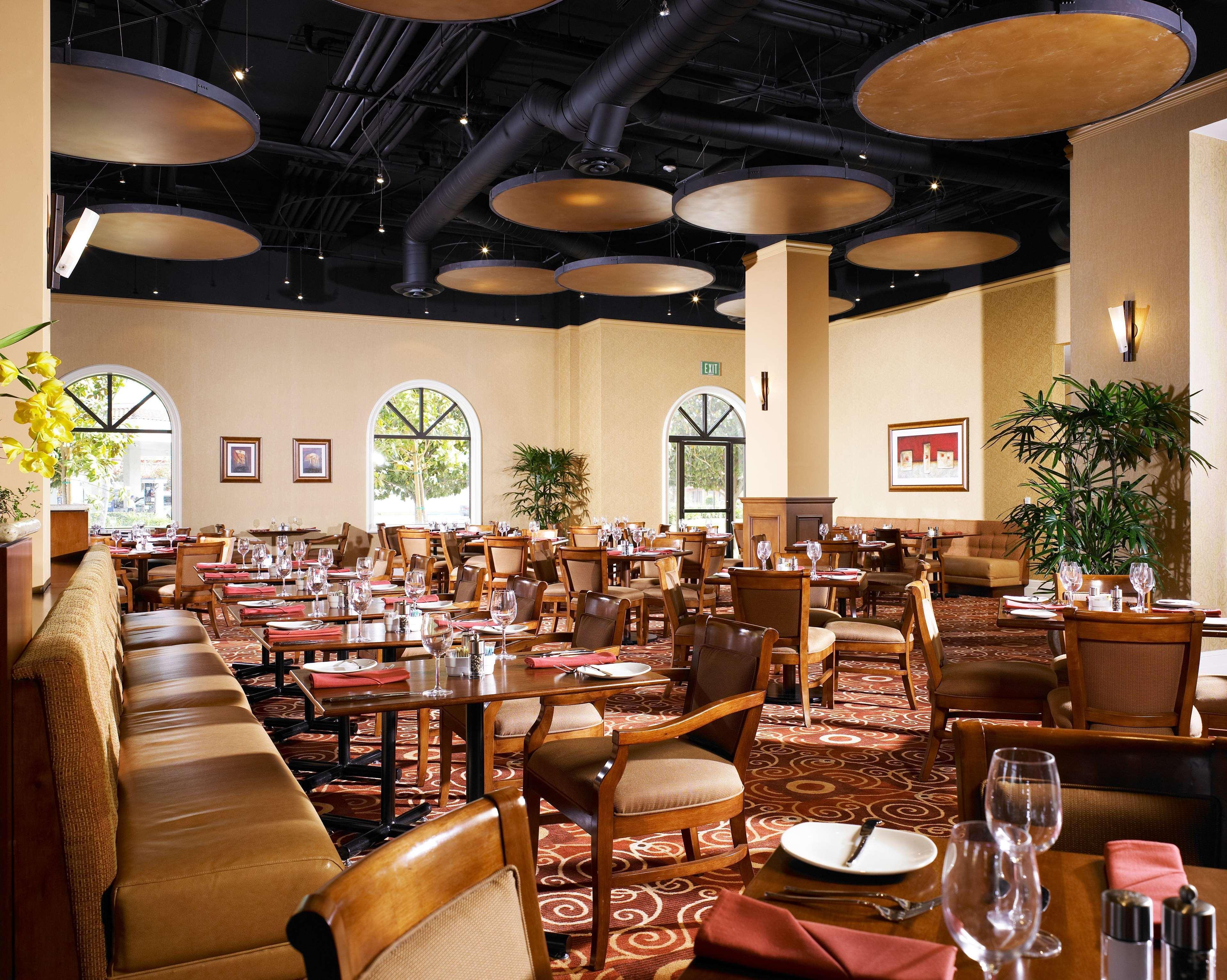 Doubletree Suites By Hilton Anaheim Resort/Convention Center Exteriér fotografie